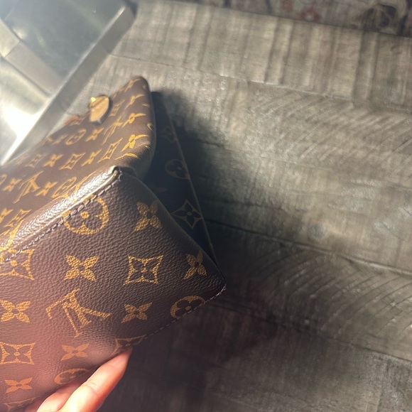 Louis Vuitton Monogram Marignan Leather Handbag - Picture 13 of 15